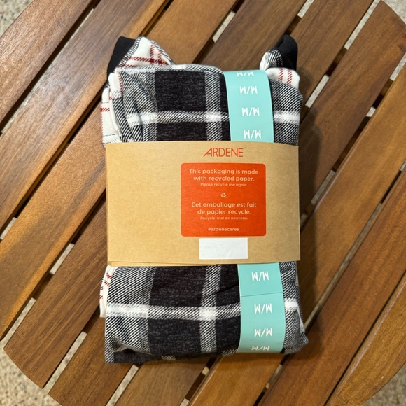 Ardene Plaid Skinny Jogger Pj Set / NWT - Picture 8 of 10